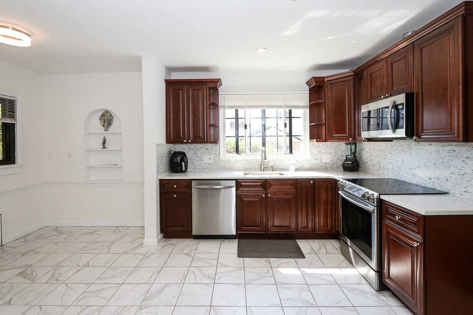 421 N Long Beach Rd, Rockville Centre 13