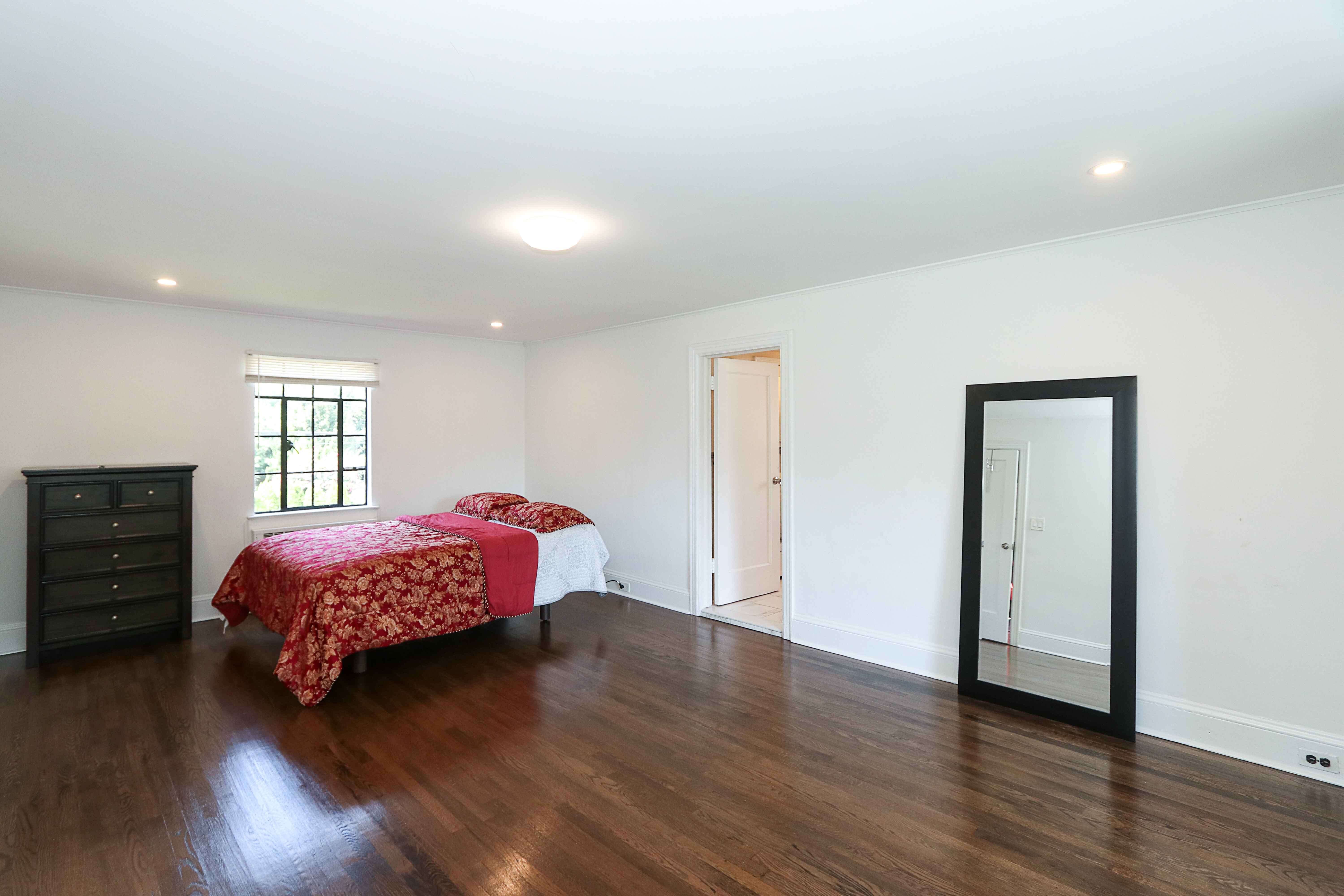 421 N Long Beach Rd, Rockville Centre 28